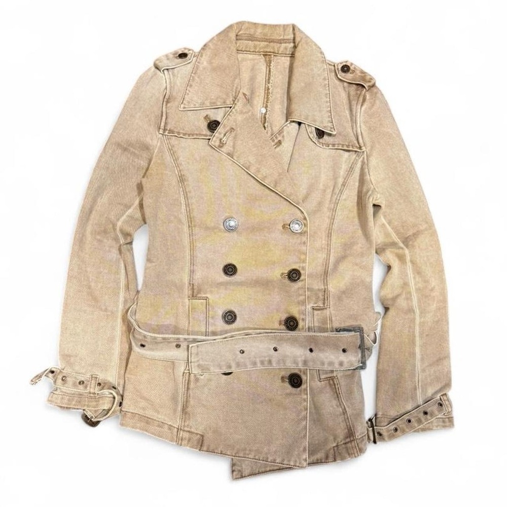 Classic Double-Breasted Trench Coat in Beige